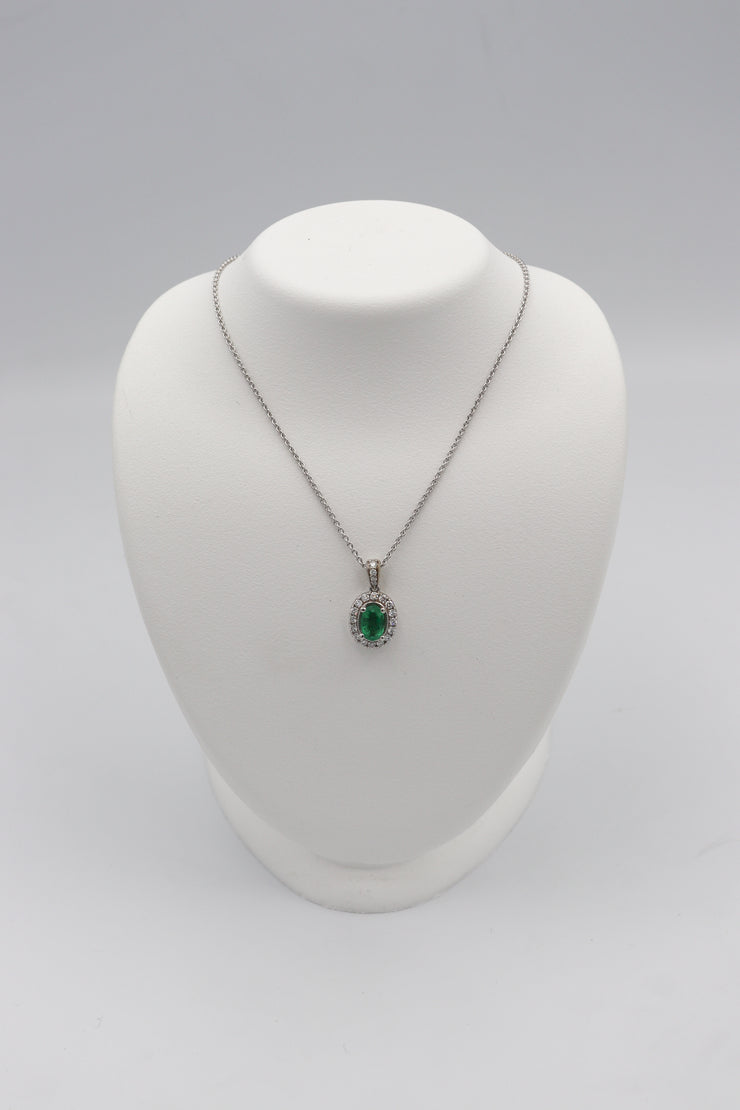 18Karat White Gold Emerald Necklace