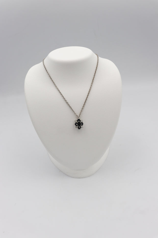 18Karat White Gold Sapphire Necklace