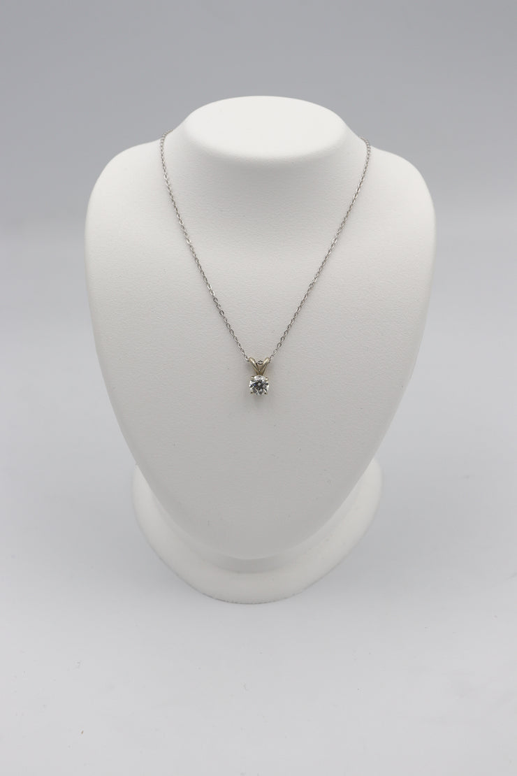 14Karat White Gold Natural Diamond Necklace